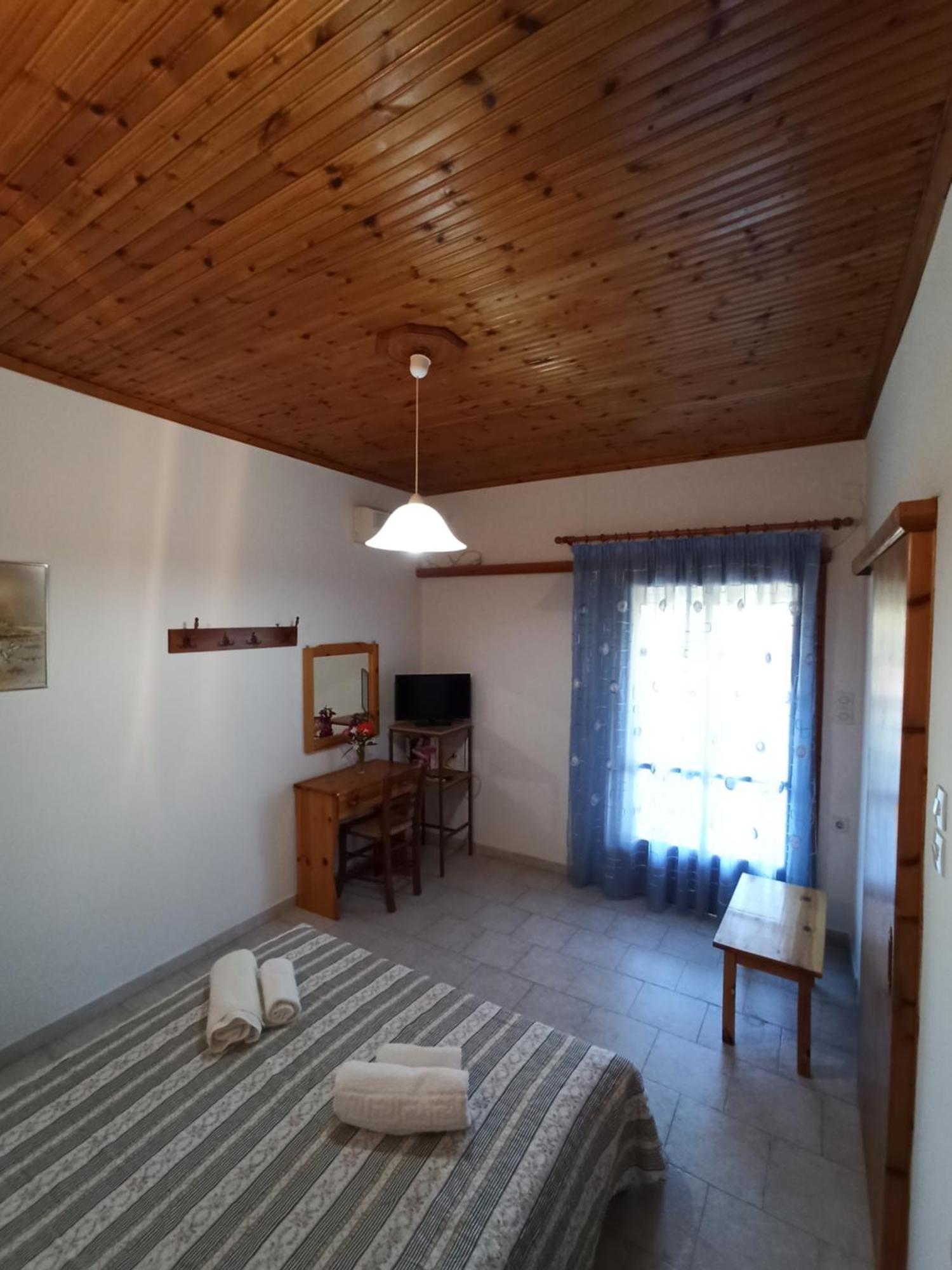 Theodore Apartments Zaharo Dış mekan fotoğraf
